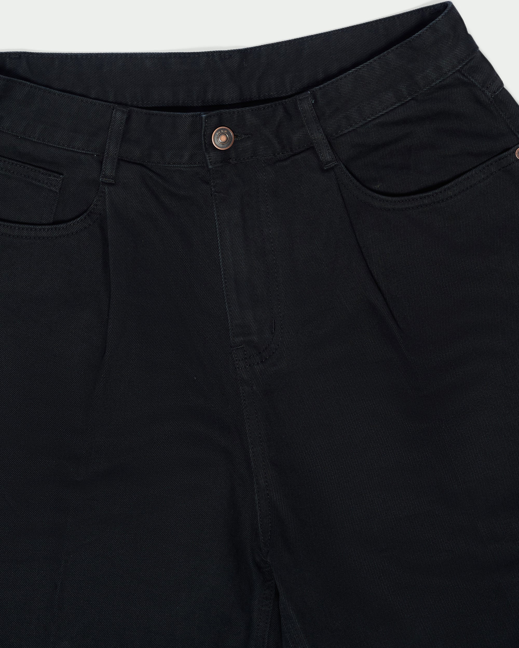 On Air Black Jorts