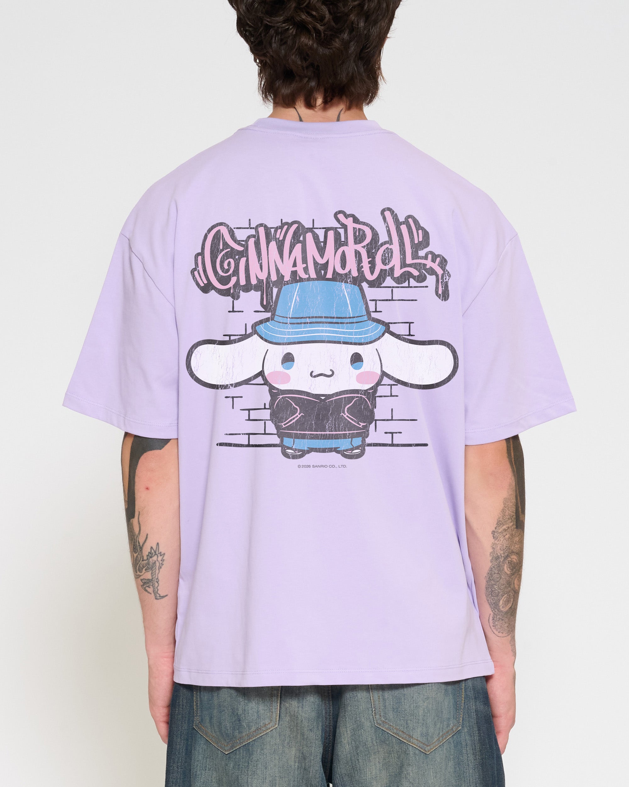 Cinnamoroll Street Oversized Tee – view 10
