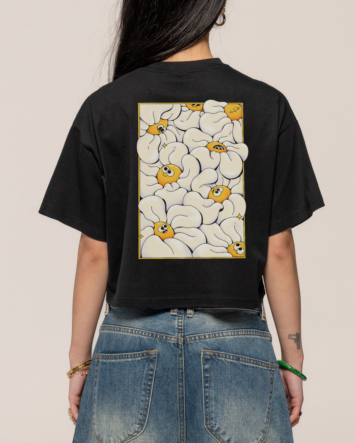 Among the Daisies Crop Tee
