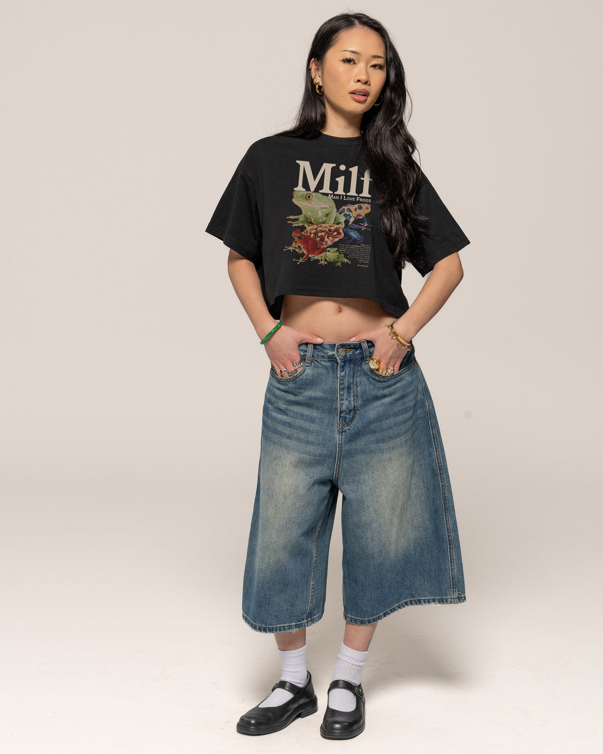 Man I Love Frogs Crop Tee