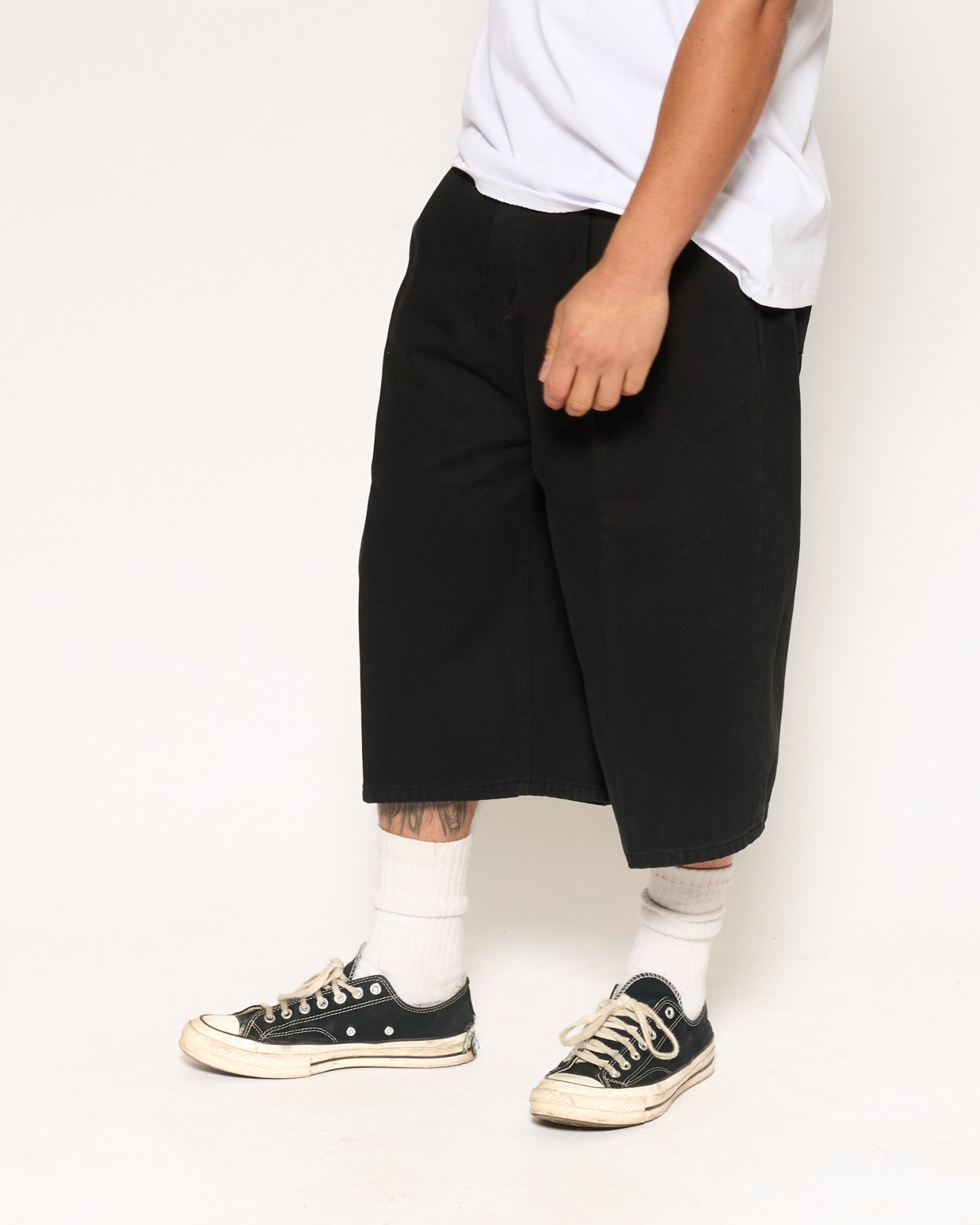 On Air Black Jorts